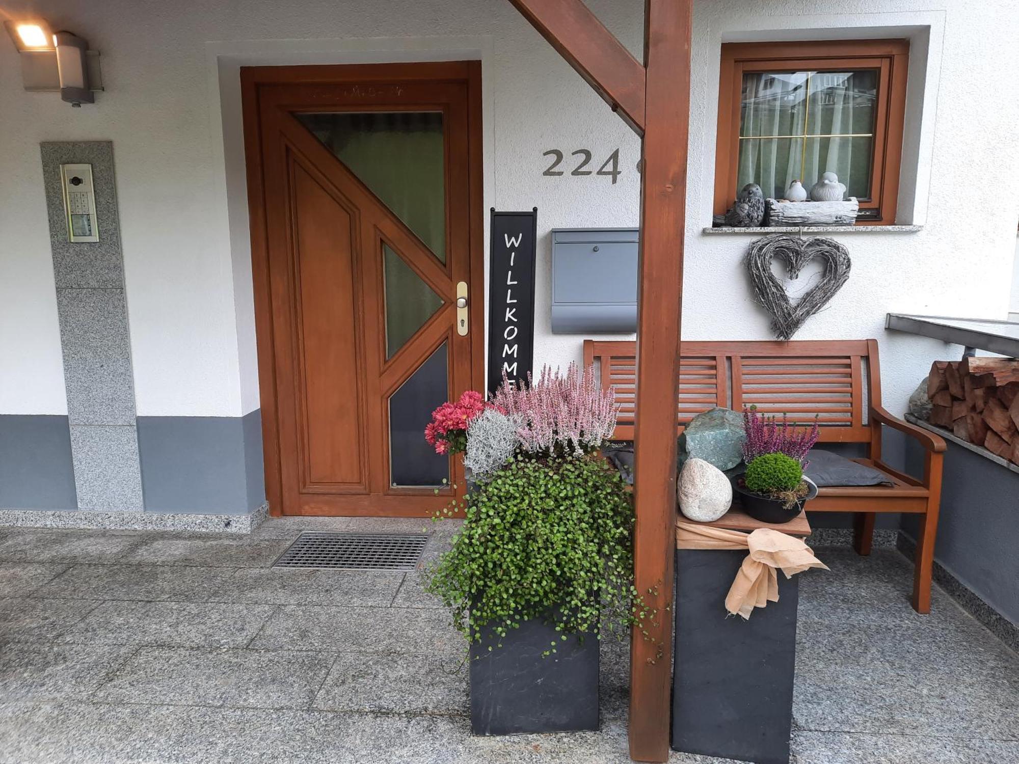 豪斯阿尔平公寓酒店 佩特诺伊阿尔贝格 外观 照片